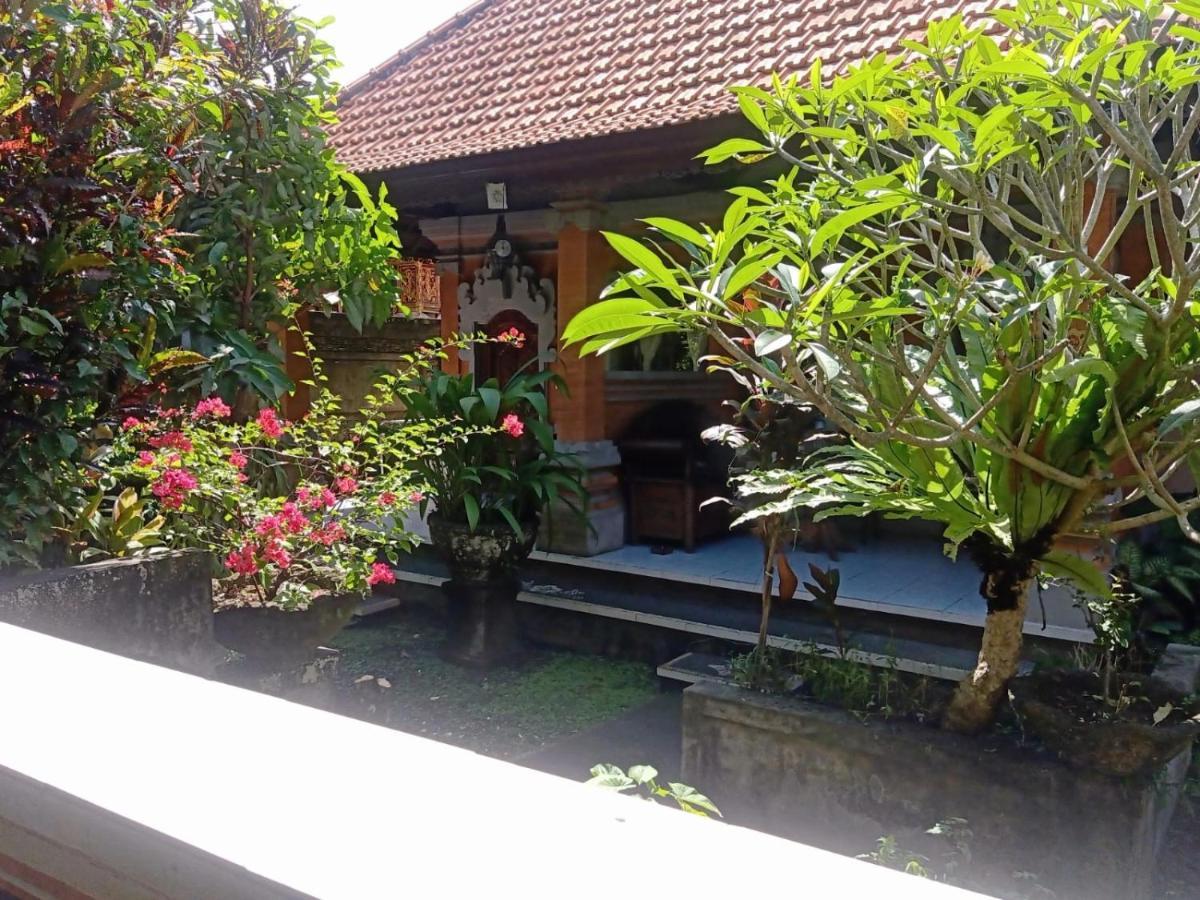 Family Guest House Ubud  Ngoại thất bức ảnh